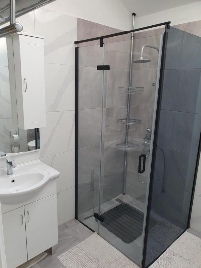 Apartment Marija Йезера Екстериор снимка